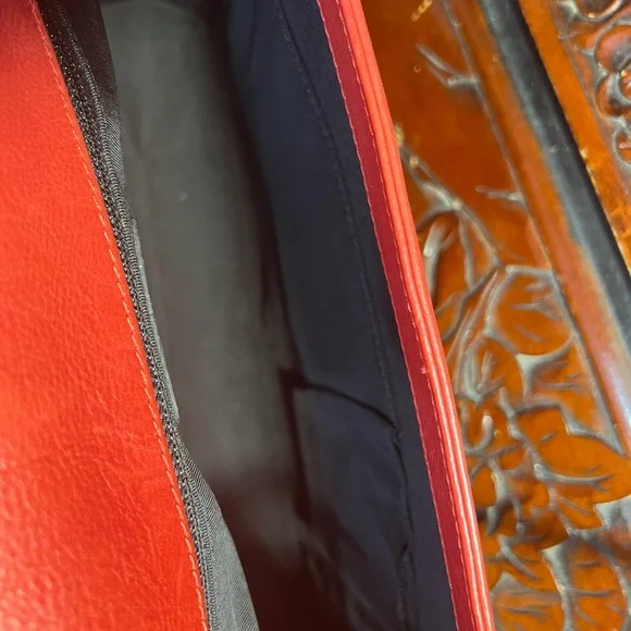 Chanel Large Boy Bag - Picture 5 of 11